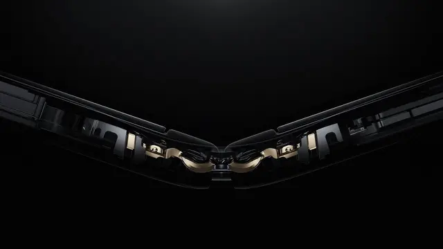 HUAWEI Mate X6 Ramping dan Tangguh dengan Kamera Terdepan di Industri, Atasi Tantangan Layar Lipat