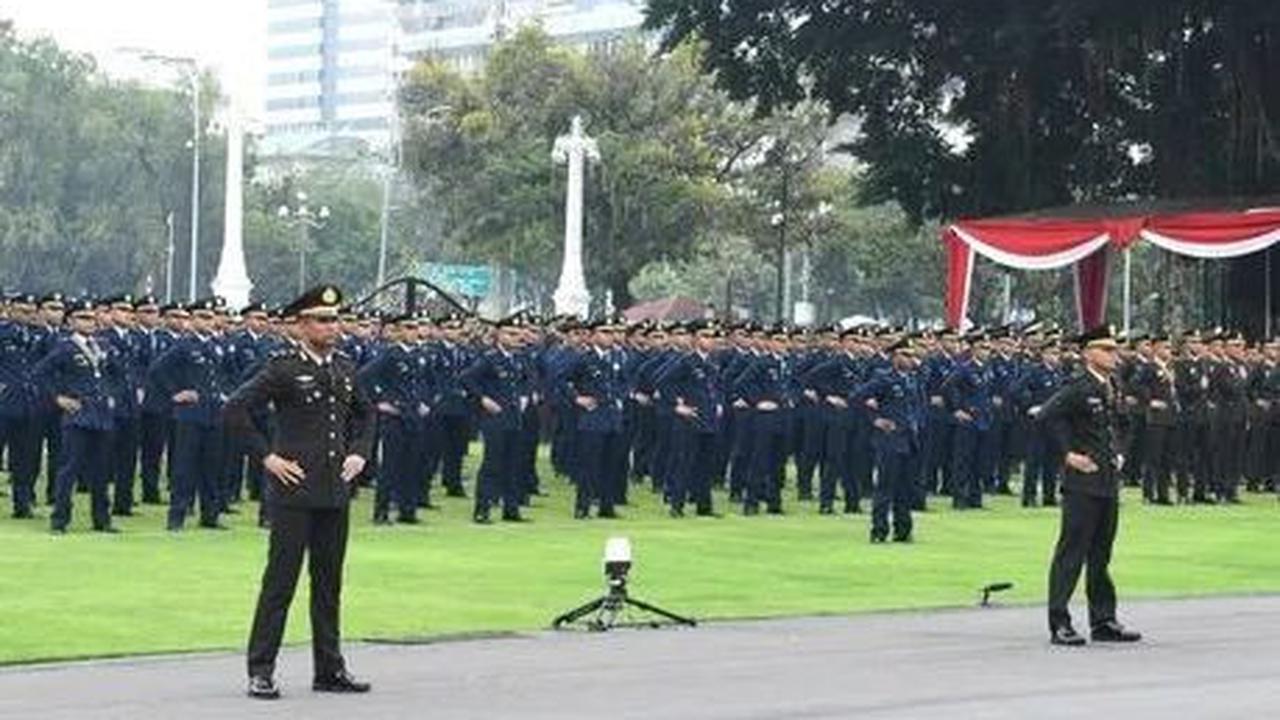 Tak Diterima karena Kurang Tinggi
