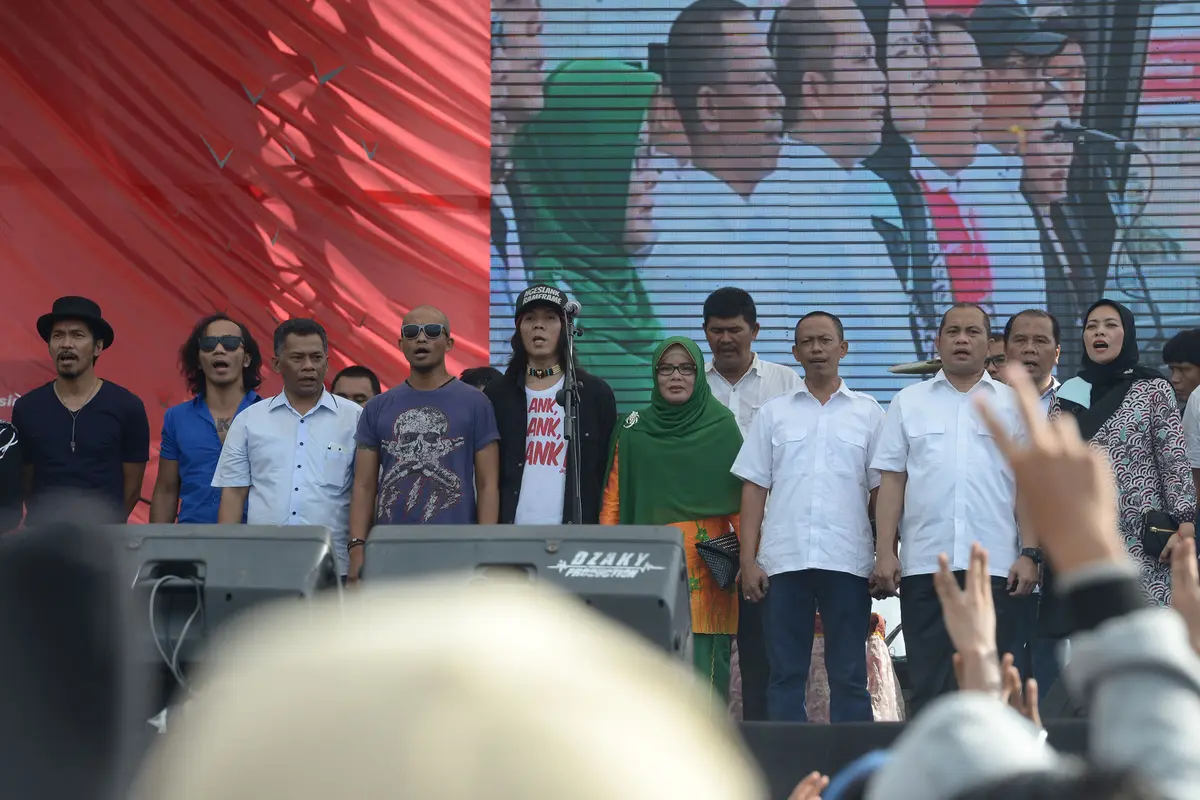 Semangati Warga Desa Terpencil, Slank Gelar Konser di Perbatasan 