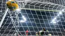 AC Milan harus mengakui keunggulan Lazio dengan skor 1-2 dalam laga giornata 27 Serie A 2024/2025 yang digelar di San Siro, Senin (3/3/2025) dini hari WIB. (AP Photo/Antonio Calanni)