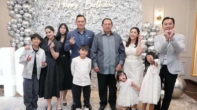 7 Momen Spesial Kejutan Ulang Tahun Agus Harimurti Yudhoyono ke-46, Penuh Kehangatan