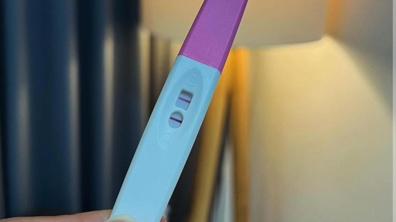 Angga Wijaya Umumkan Kehamilan Sang Istri