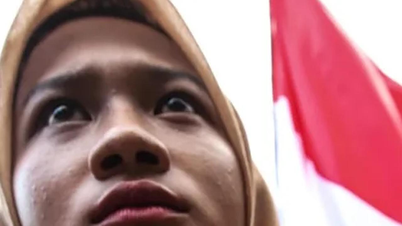 FOTO: Aksi Massa Mahasiswa #SAVEDEMOKRASI di Surabaya Tolak Politik Dinasti