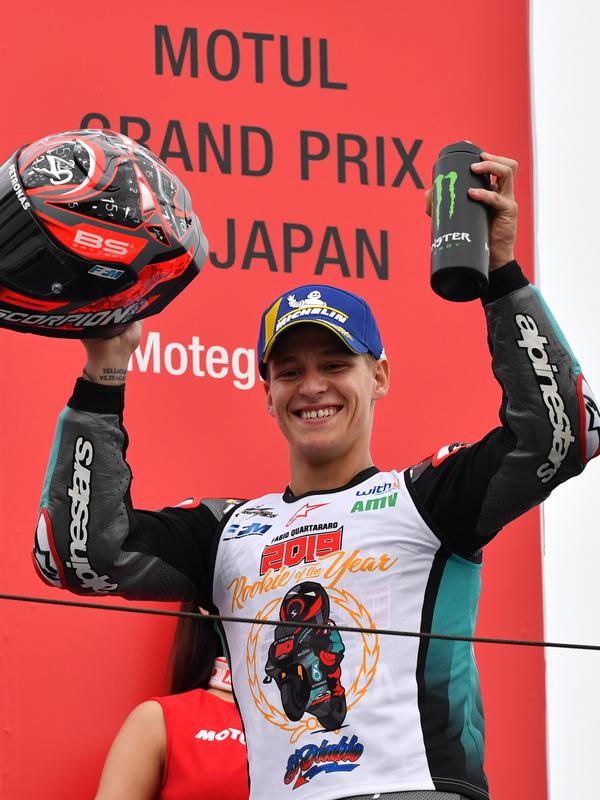 Pembalap Petronas Yamaha SRT, Fabio Quartararo, berhasil meraih status rookie terbaik MotoGP 2019 setelah finis kedua di MotoGP Jepang yang berlangsung di Sirkuit Twin Ring Motegi, Minggu (20/10/2019). (AFP/Toshifumi Kitamura)