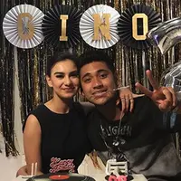 Tepat 30 November 2017, pesinetron Giorgino Abraham tepat berusia 23 tahun. Sebuah kejutan diberikan dari orang yang selama ini dikabarkan dekat, Irish Bella. (Instagram/giorgino_abraham)