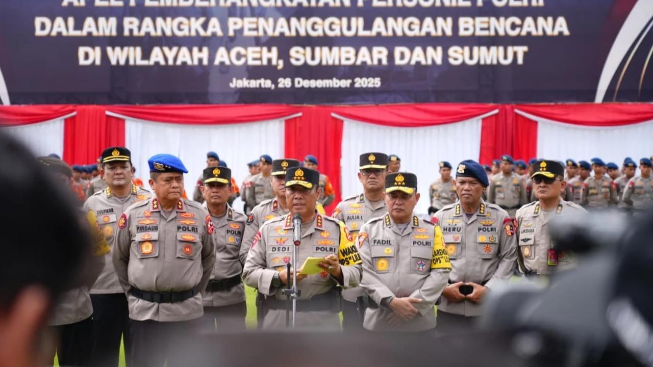FOTO:Polri Berangkatkan Personel untuk Penanganan Bencana di Sumatera