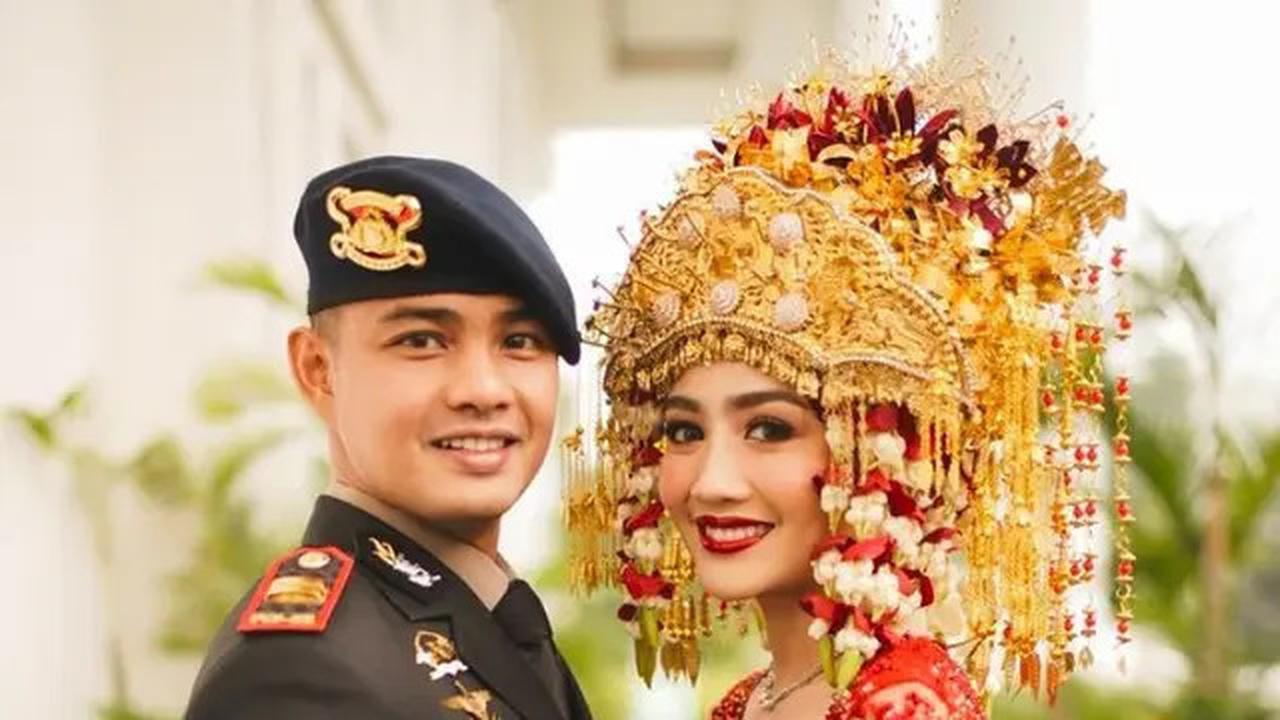 6 Pesona Glamor Febby Rastanty dalam Balutan Adat Palembang di Resepsi Pernikahan, Gemulai Menari Pagar Pengantin