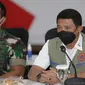 Ketua Satgas COVID-19 Letjen TNI Suharyanto  dalam 'Rapat Evaluasi Pengendalian COVID-19 Pada Masa Libur Natal 2021 dan Tahun Baru 2022 (Nataru) dan Antisipasi Penyebaran Varian Omicron' di Kantor Kemenko PMK Jakarta, Senin (17/1/2022). (Dok BNPB)