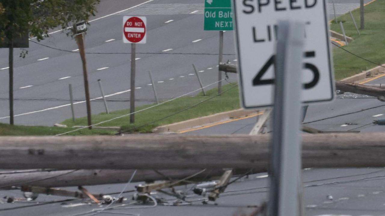 Bandara Internasional Hartsfield Jackson Atlanta menjadi salah satu bandara dengan pembatalan terbanyak akibat mengalami gangguan badai dahsyat pada hari Minggu itu.