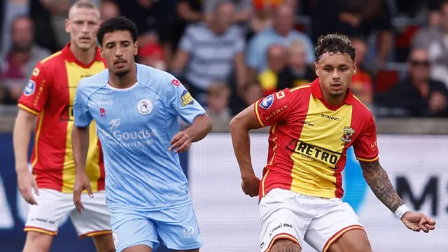 Dean James, Go Ahead Eagles