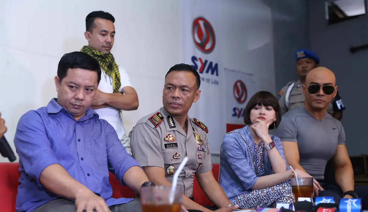 "Saya tidak benci dengan agama apapun. Saya menjunjung tinggi perbedaan agama. Seperti yang tadi saya bilang bahwa itu kekhilafan saya," ucap Antho. (Nurwahyunan/Bintang.com)