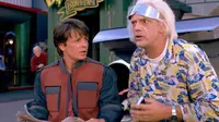 Cuplikan film Back to the Future ketika Doc. dan Marty kembali ke masa depan pada tanggal 21 Oktober 2015. (Snopes)