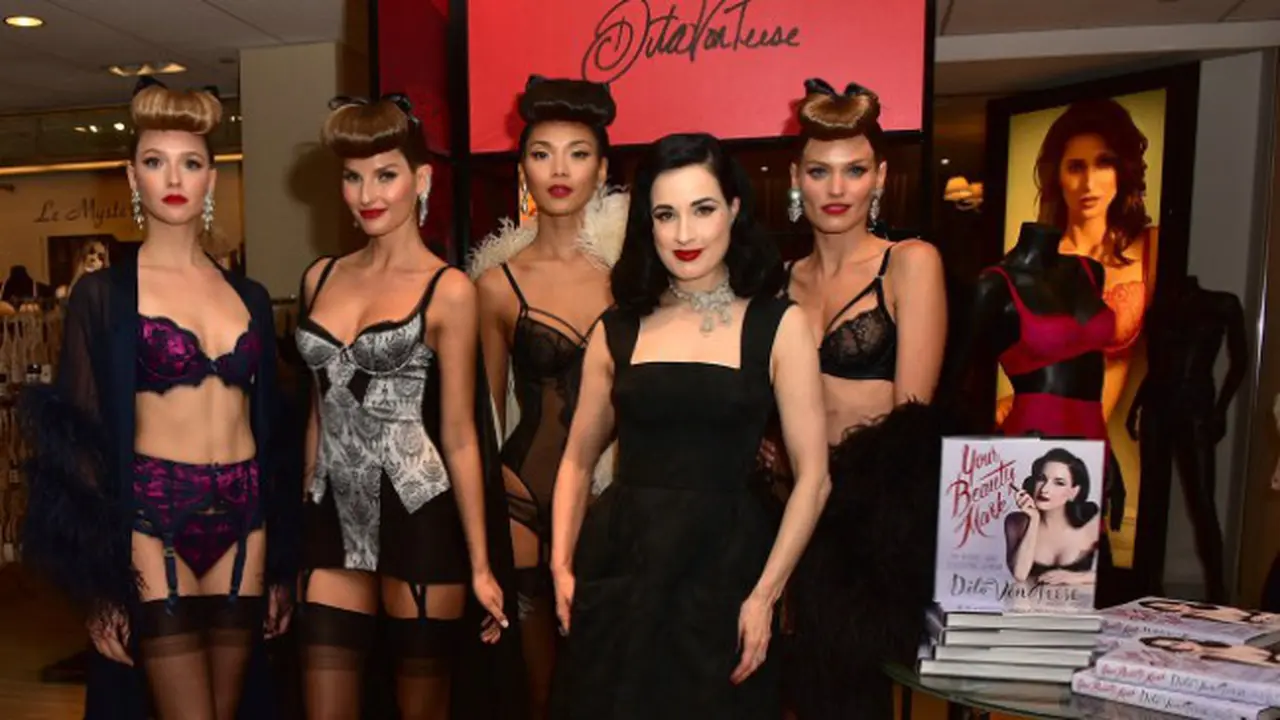 Dita von Teese - Book Launching 1215