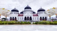 Masjid Raya Baiturrahman Aceh (Liputan6.com/Rino Abonita)