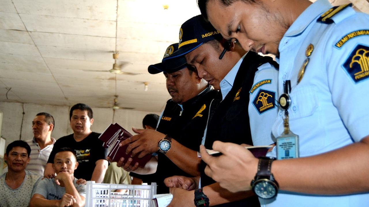 Operasi Imigrasi Temukan Izin 45 TKA Tiongkok Kedaluarsa