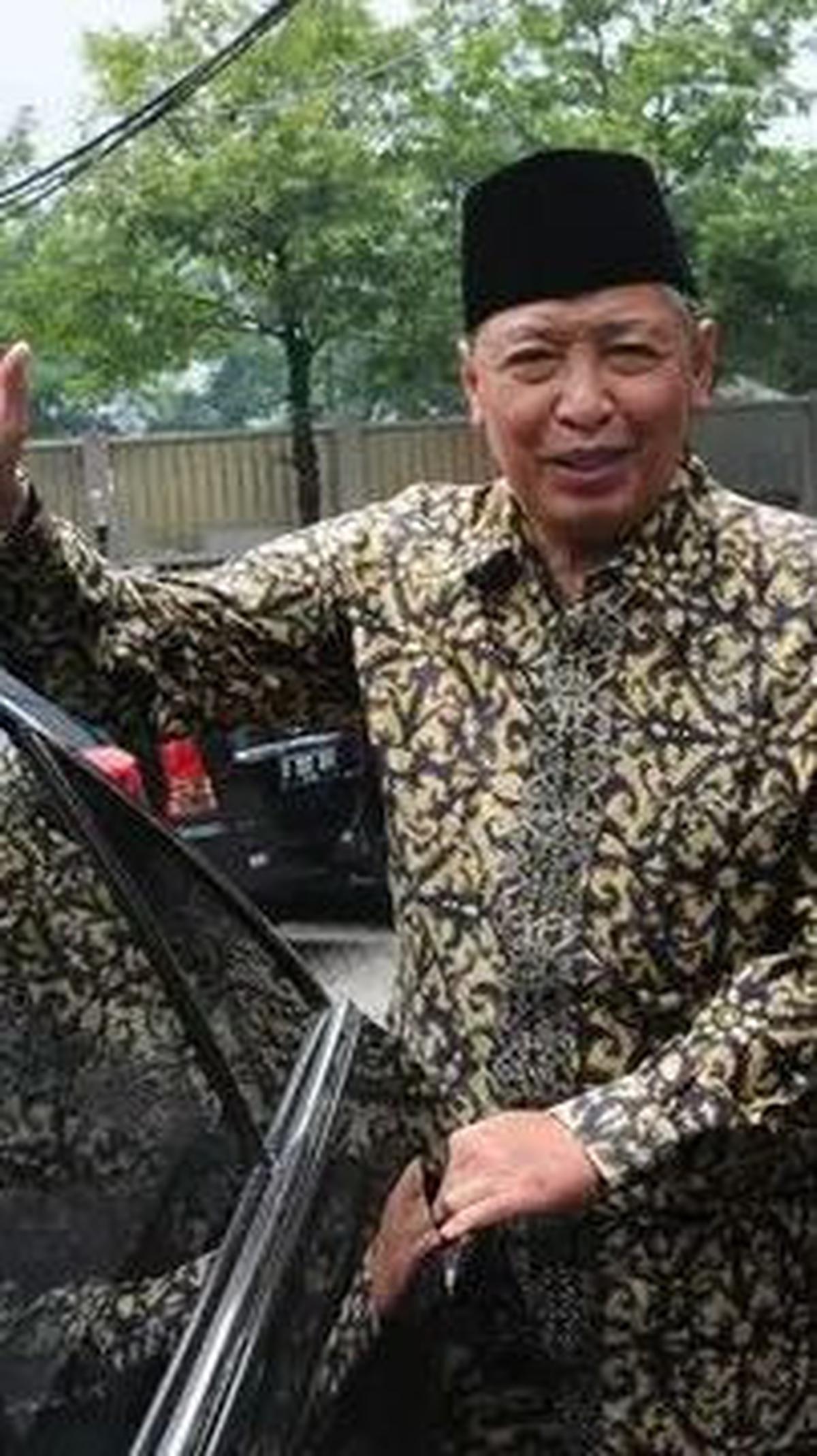 "Waktu itu Semarang demo-demo saya mengundang antara lain orang-orang keras yang demo ini Habib Rizieq, Jafar Umar atau Umar Jafar lupa saya," kata dia menambahkan.