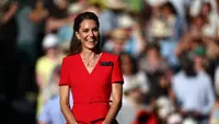 Kate Middleton Melangkah Elegan di Wimbledon 2026, Pakai Gaun Merah dan Perhiasan Ruby yang Serasi