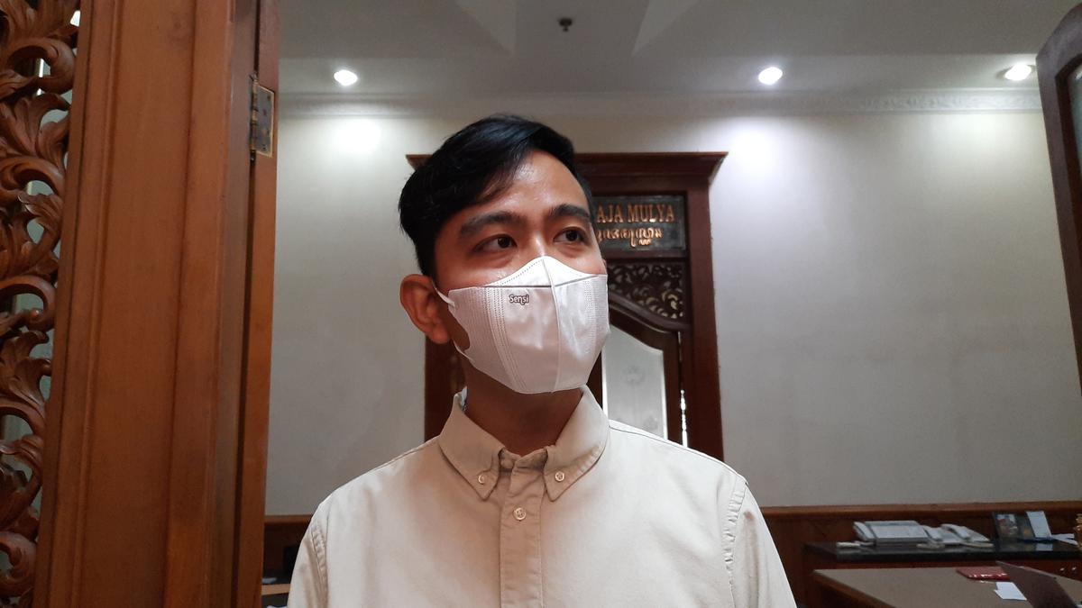 Gibran Ketemu Petinggi PSI Raja Juli Antoni: Ga Ada Bahas DKI