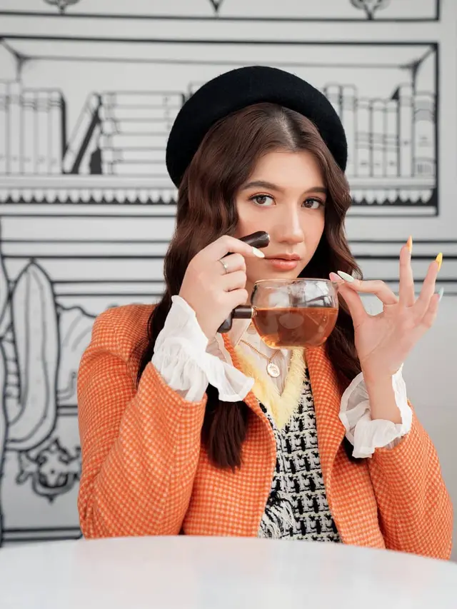 Genap Berusia 20 Tahun, Ini 7 Pemotretan Terbaru Cassandra Lee
