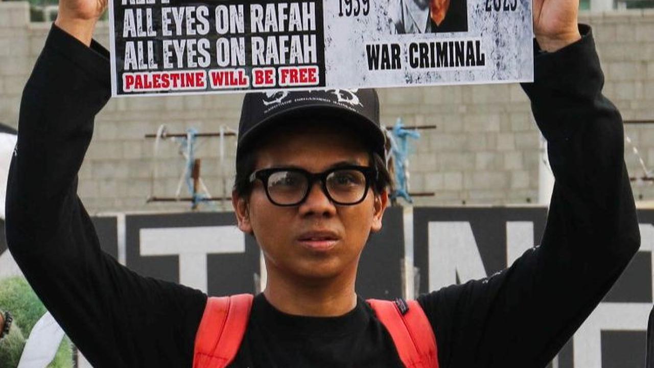 Mereka menyerukan stop genosida Palestina oleh Israel yang didukung Amerika Serikat.&nbsp;Foto: Liputan6.com/Herman Zakharia
