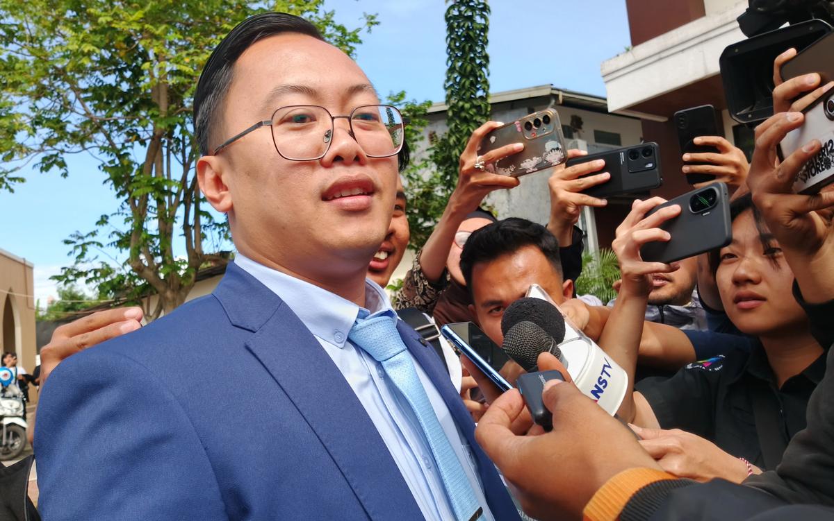 Kuasa hukum Atalia Praratya, Debi Agusfriansa