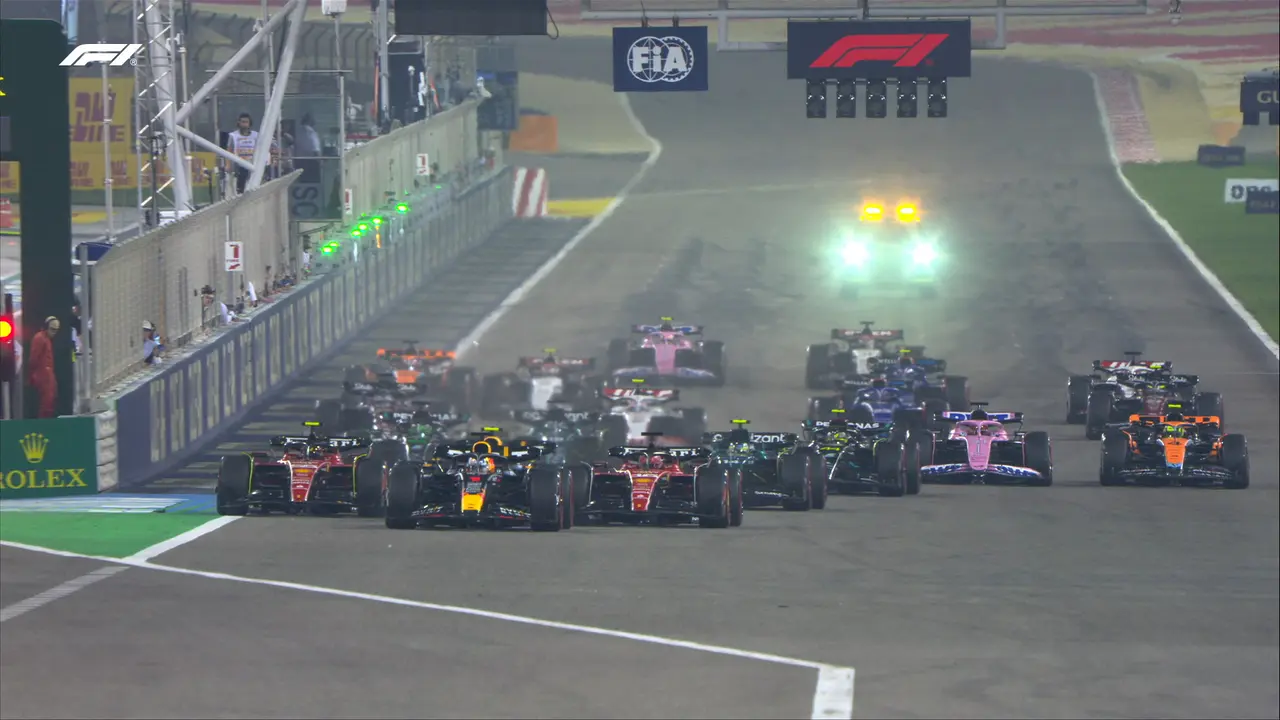 Pembalap Red Bull Racing, Max Verstappen menjuarai F1 Bahrain 2023.