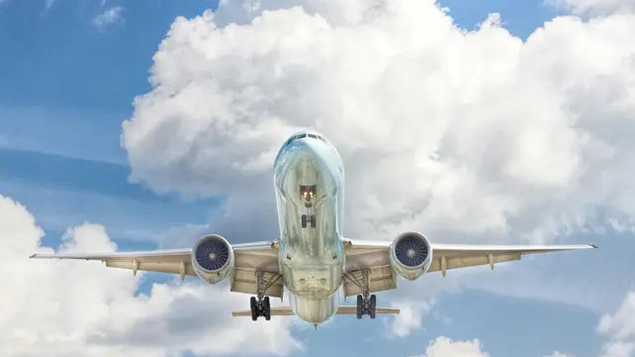 Cek Harga Tiket Pesawat Jakarta-Bali untuk Liburan Tahun Baru 2025, Ada Diskon Menarik