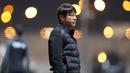 <p>Pelatih Timnas Indonesia, Shin Tae-yong saat menghadapi Timnas Iran pada laga uji coba terakhir menjelang Piala Asia 2023 di Al Rayyan Training Ground, Qatar, Selasa (9/1/2023) malam WIB. Timnas Indonesia kalah 0-5 dari Timnas Iran. (Dok. PSSI)</p>