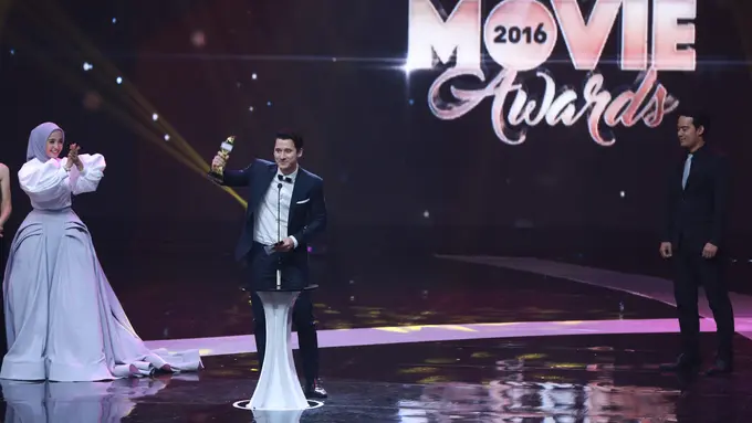 [Bintang] Nino Fernandez (Kategori Pemeran Pembantu Pria)