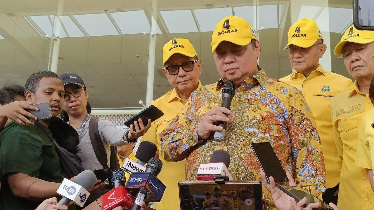 Airlangga juga mengakui Jokowi memiliki kedekatan dengan Golkar.&nbsp;<br>
