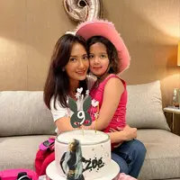 Artika Sari Devi rayakan ultah anaknya, Zoe (Instagram/artikasaridevi)