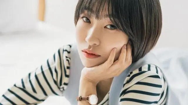 Komedian Lee Se Young