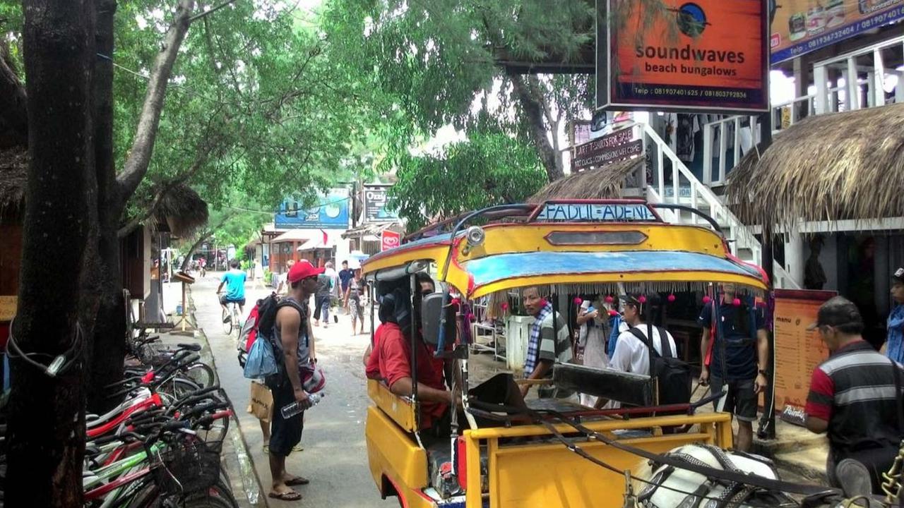 Dia mengatakan, untuk rute helikopter tersebut terbang dari Bali menuju Gili Trawangan.