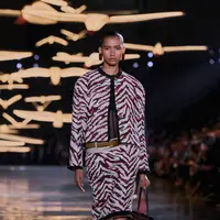 Mirelle Aurellia, model Indonesia tampil di runway Chanel Spring/Summer 2027 di Paris Fashion Week, 5 Oktober 2026. (dok. Chanel)
