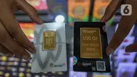 Harga emas Antam hari ini naik Rp 17 ribu dibandingkan dengan harga dalam perdagangan Senin pekan lalu, yakni Rp 1.333.000 per gram. (Liputan6.com/Angga Yuniar)