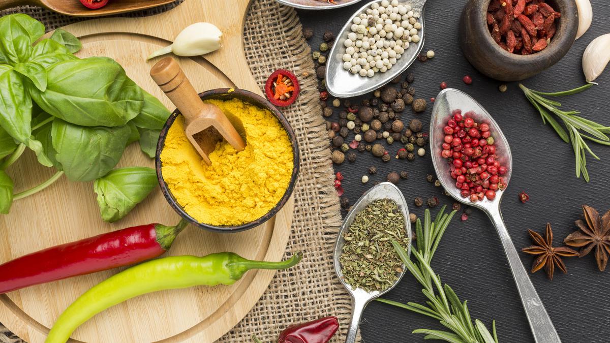 3 Resep Nasi Goreng Kunyit sebagai Menu Bekal yang Lezat dan Mudah Disiapkan