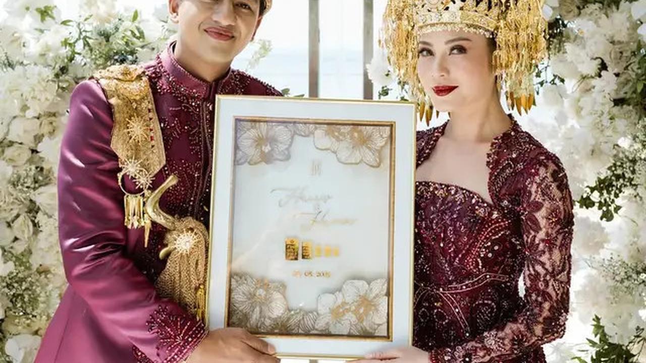 8 Potret Akad Nikah Harris Vriza dan Haviza di Bali, Beri Mahar Emas Batangan