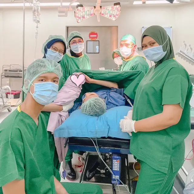 6 Potret Cut Intan Nabila ketika Lahirkan Anak Ketiga, Baru 1 Bulan Sudah Alami KDRT