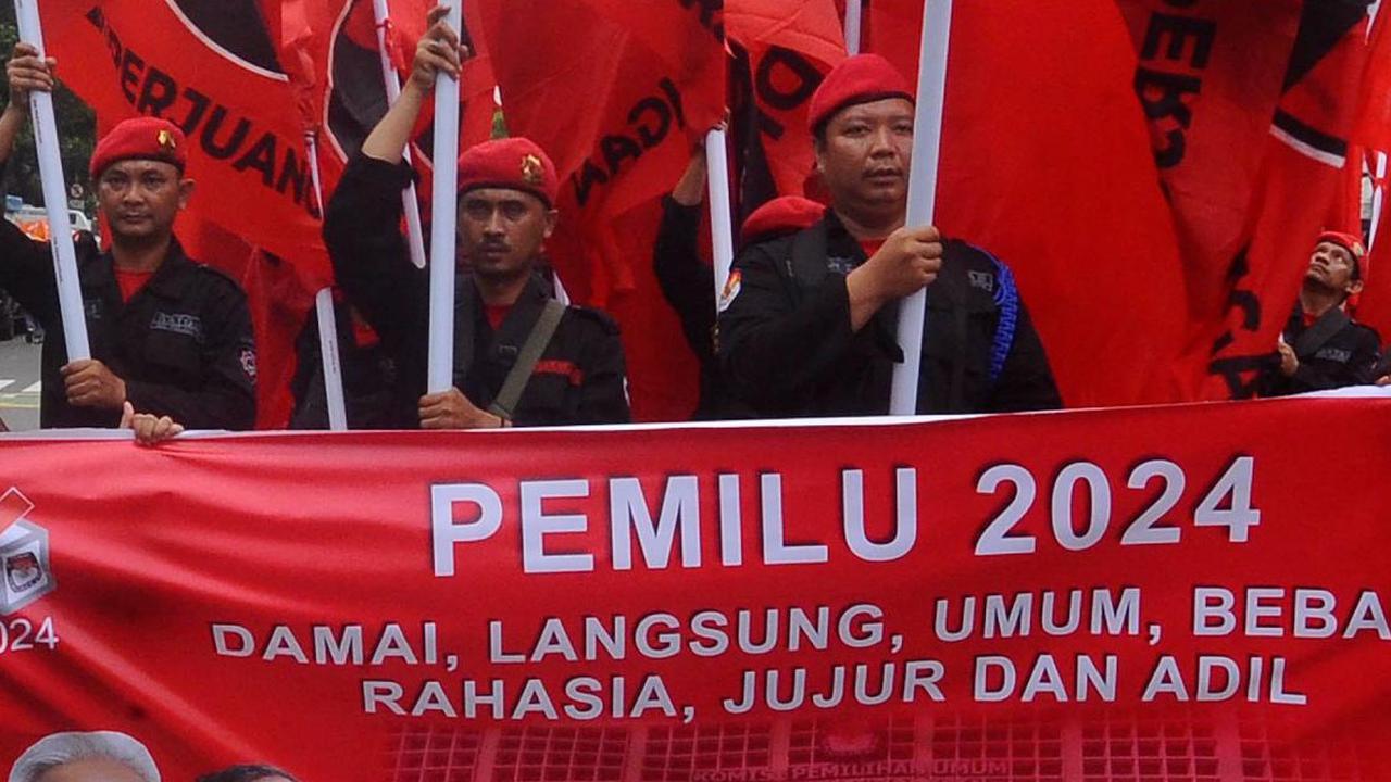 VIDEO: Survei Indikator Politik: PDIP Turun Ditempel Gerindra, Jokowers Pindah ke Partai Lain