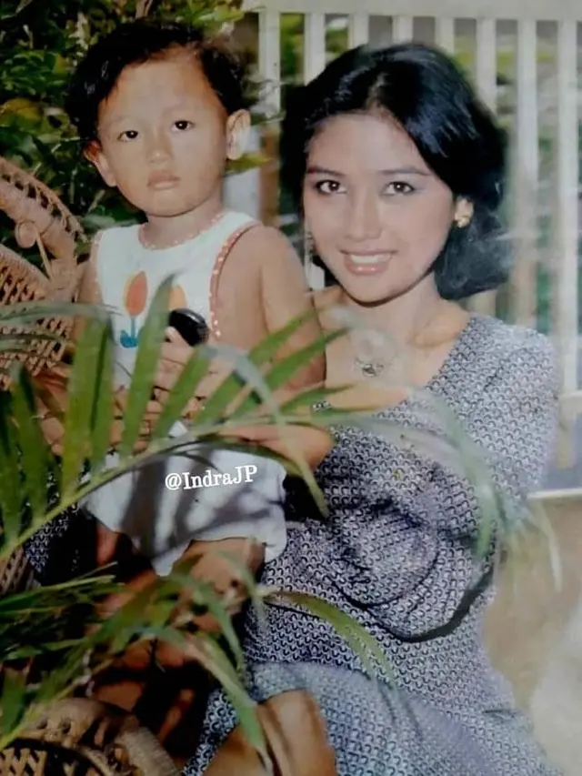 Yati Octavia (Foto: Instagram/@teezarsjamsuddin)