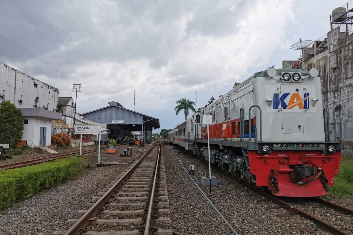 Kereta Api Pangrango Bogor-Sukabumi kembali beroperasi pasca evakuasi longsoran. (Dok KAI)
