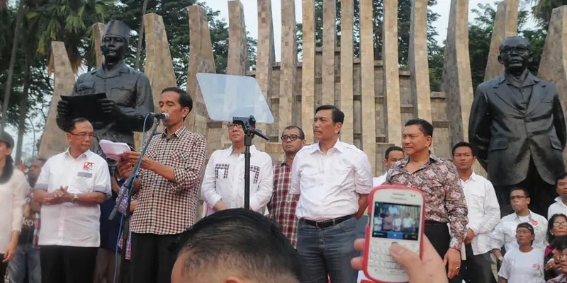 Deklarasi 'Kemenangan' Jokowi di Tugu Proklamasi