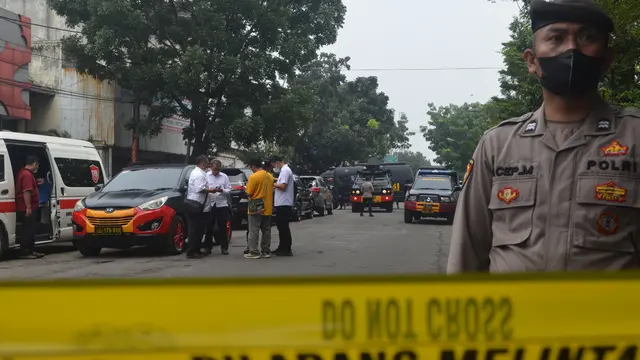 bom bunuh diri polsek astanaanyar