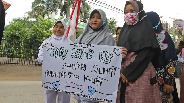 Pawai Hari Santri Nasional 2020