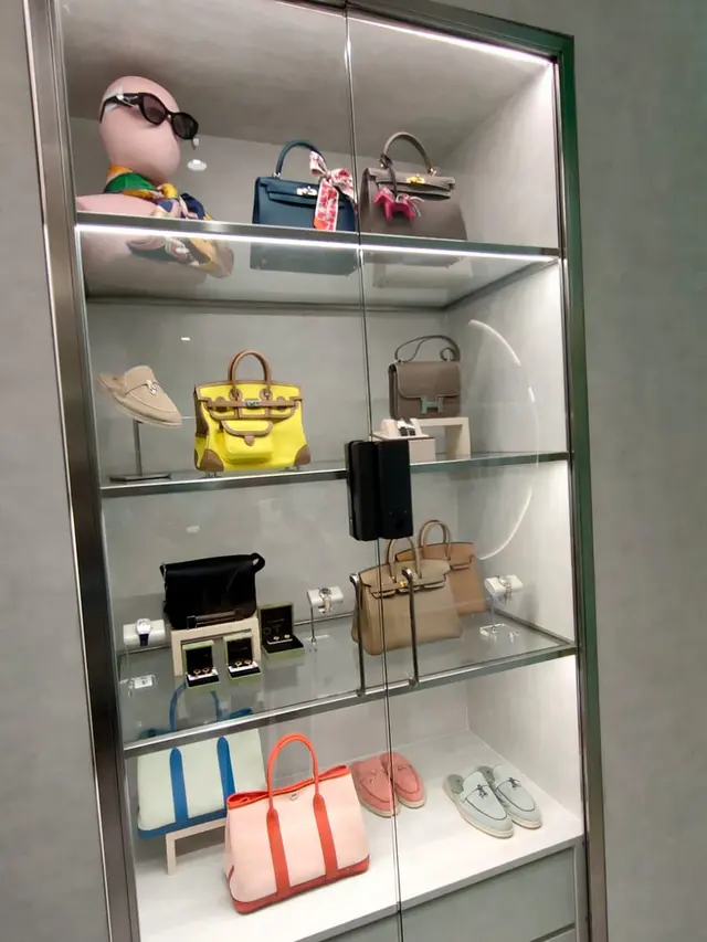 Butik voilá.id hadir di PIK
