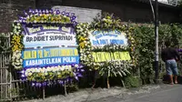 Karangan Bunga Berdatangan di Rumah Duka Besan Jokowi