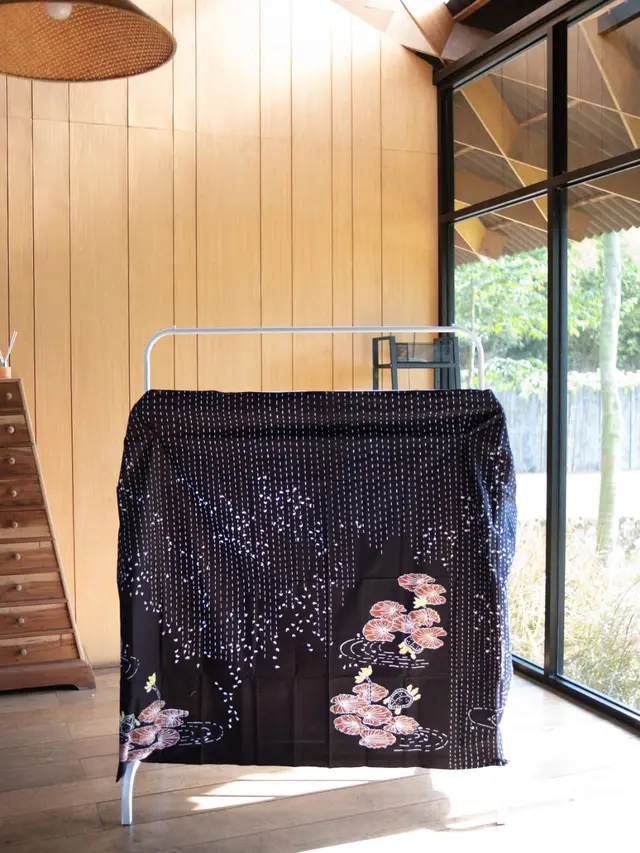 Hari Batik Nasional 2021: Cerita UMKM Batik Berdayakan Ibu-ibu Rusun Marunda/dok. Tokopedia