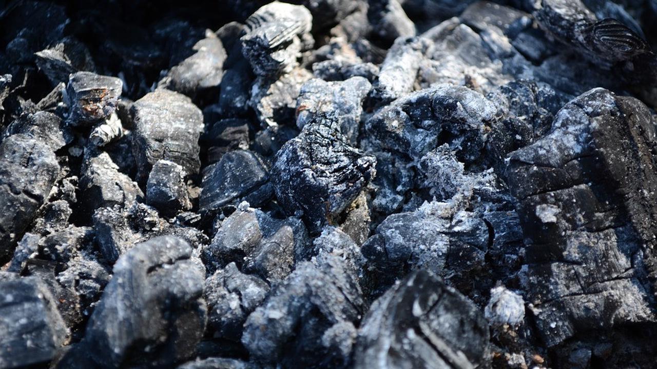 ilustrasi abu batu bara.