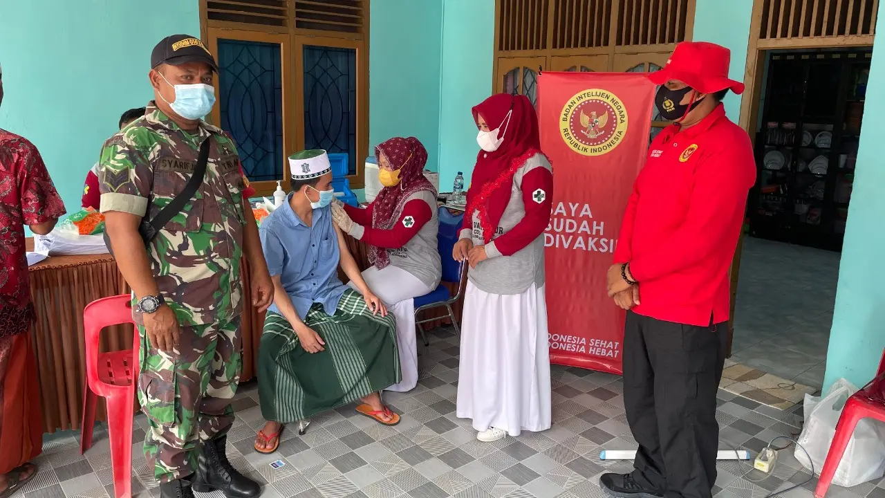 Binda Aceh terus menggencarkan vaksinasi massal di sejumlah titik. (Istimewa).