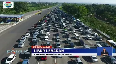 H+1 Lebaran dimanfaatkan warga untuk berwisata di Puncak, Bogor, Jawa Barat. Akibatnya, antrean mobil mengular hingga Polres Bogor buka tutup jalan.